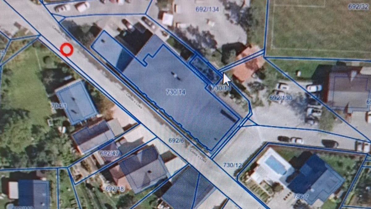 Ortofoto prikaz z označenim odsekom ceste v Loke pri restavraciji Gaj